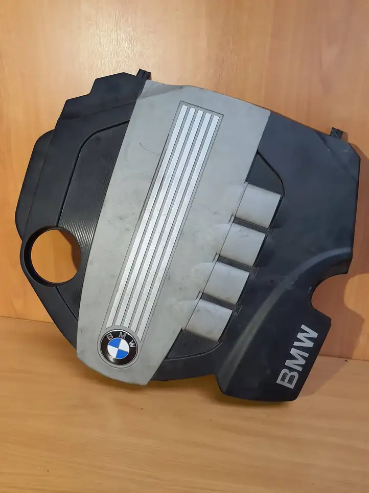 BMW 1 E81 E87 (2004 - 2011) Крышка двигателя декоративная — фото 1