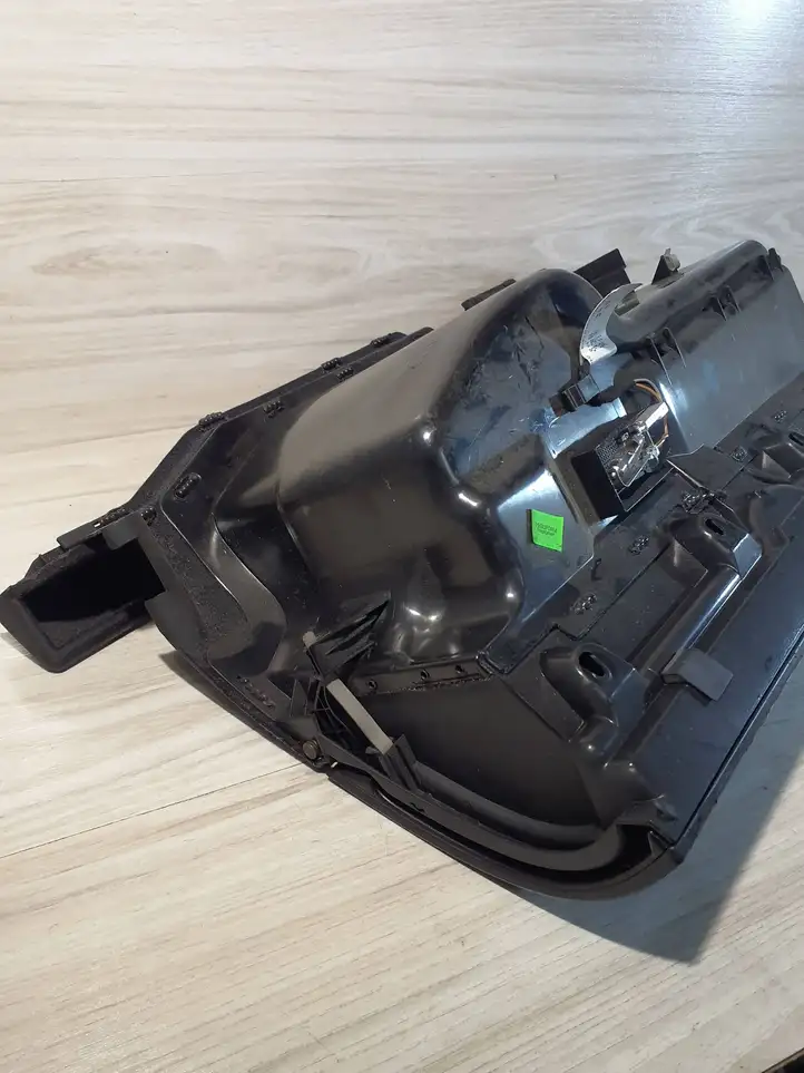 Audi A3/S3 8L (2000 - 2003) 8L1857095 Бардачок в сборе — фото 4