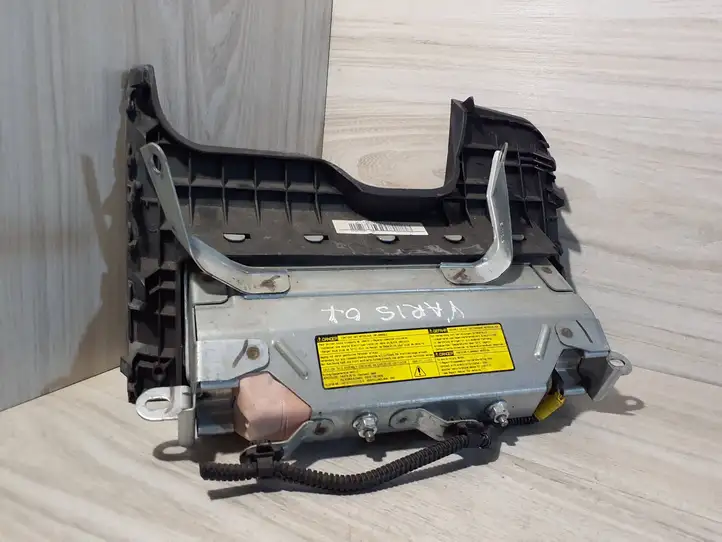Toyota Yaris (2005 - 2009) 305477010FKA Коленная подушка безопасности — фото 2