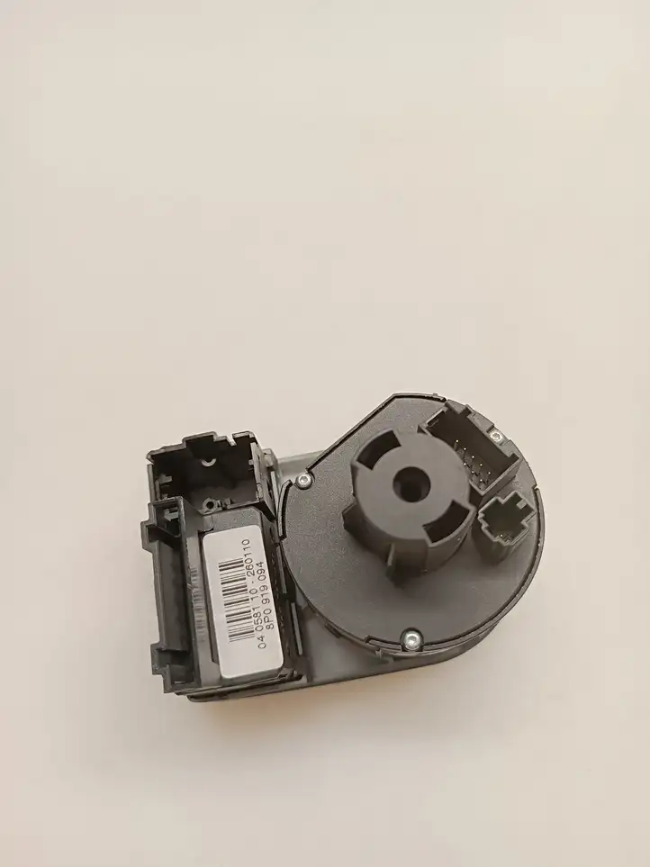 Audi A3/S3 8P (2008 - 2013) 8P2941531BB Включатель фонарей — фото 2