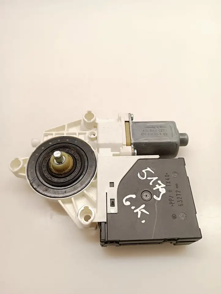 Audi A3/S3 8P (2008 - 2013) 8P4959801F Стеклоподъемник задней двери — фото 2