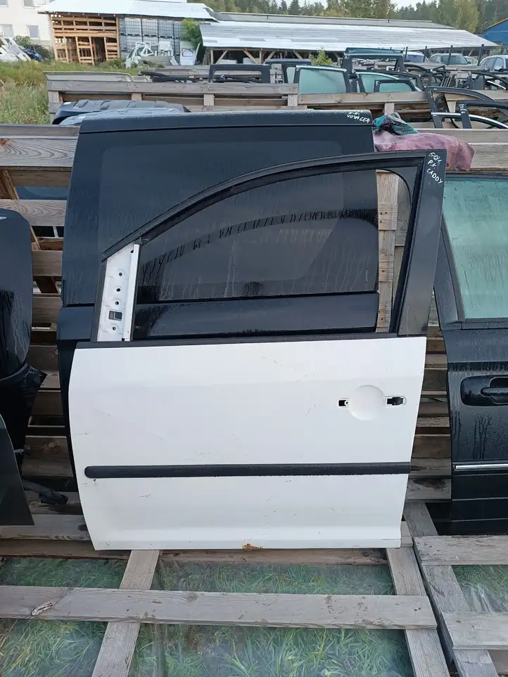 Volkswagen Caddy (2010 - 2015) NOCODE Дверь — фото 1