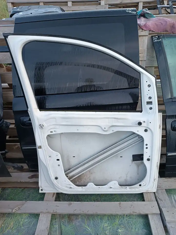 Volkswagen Caddy (2010 - 2015) NOCODE Дверь — фото 5