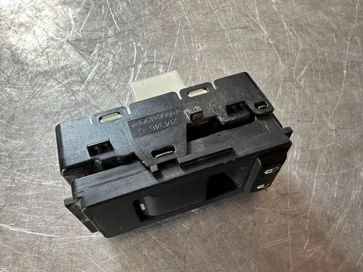 Dodge Caliber (2006 - 2012) 04602785AA Кнопка стеклоподъемников — фото 3