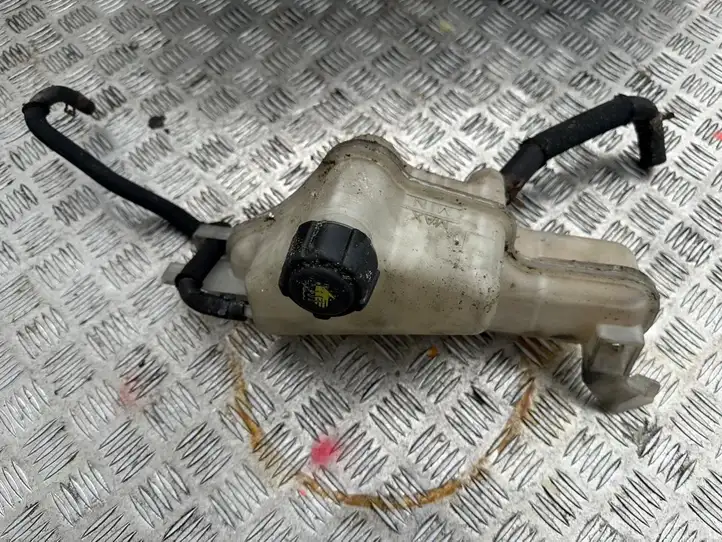 Nissan Juke I F15 (2010 - 2018) 217101KB0A Расширительный бачок — фото 1