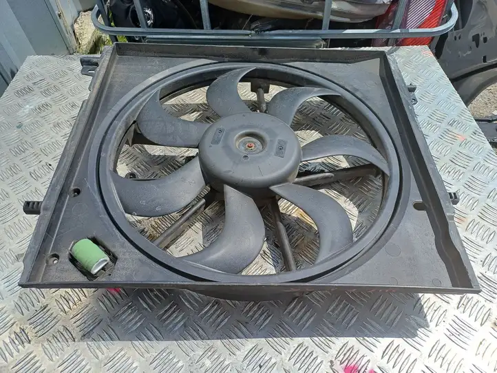 Nissan Qashqai (2013 - 2017) 214814B0A Дифузор радиатора — фото 2