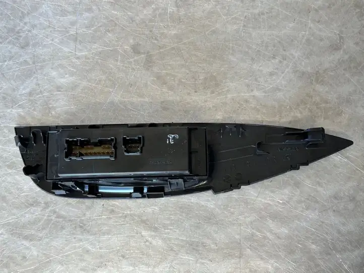 Nissan Qashqai (2013 - 2017) 809604EA0AX Блок кнопок стеклоподъемников — фото 2