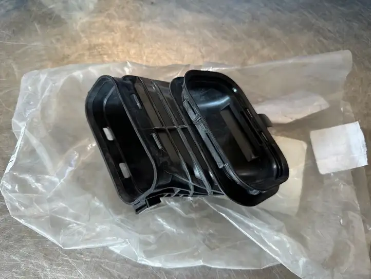 BMW 3 F30 F35 F31 (2012 - 2018) 13717597585 Детали воздухозаборника — фото 3