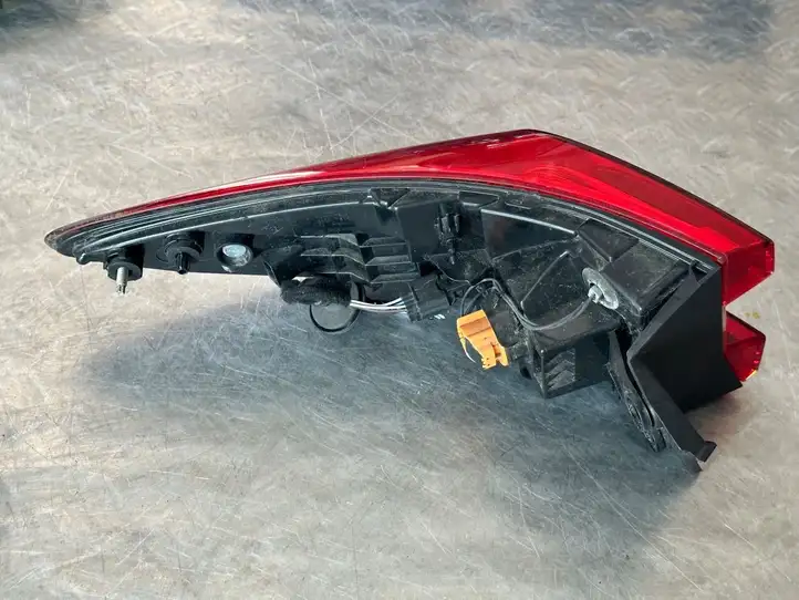 Renault Kadjar (2015 - 2018) 265508701R Задний фонарь в кузове — фото 6