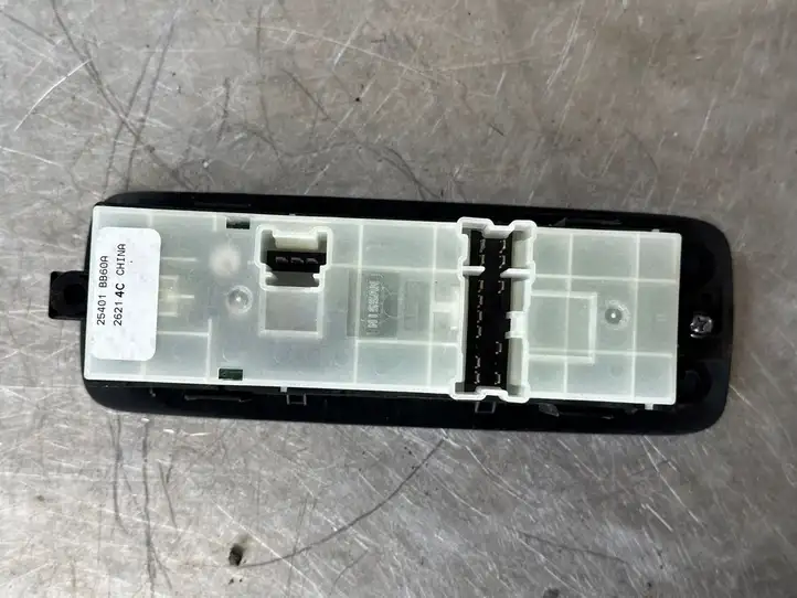 Nissan Qashqai (2006 - 2010) 25401BB60A Блок кнопок стеклоподъемников — фото 2