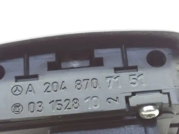 Mercedes-Benz C W204 (2007 - 2014) A2048707151 Кнопка закрытия багажника — фото 4
