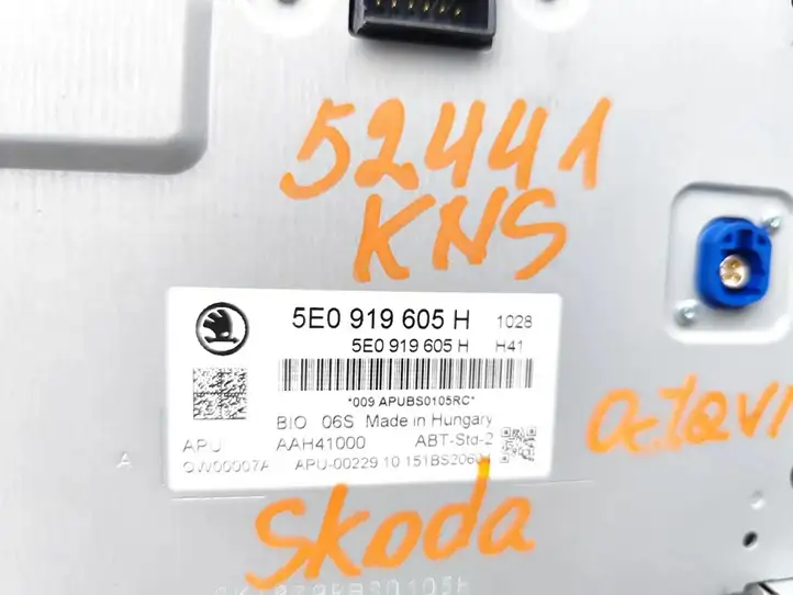 Skoda Octavia Mk3 (5E) (2013 - 2019) 5E0919605H Магнитола / мультимедийная система — фото 7