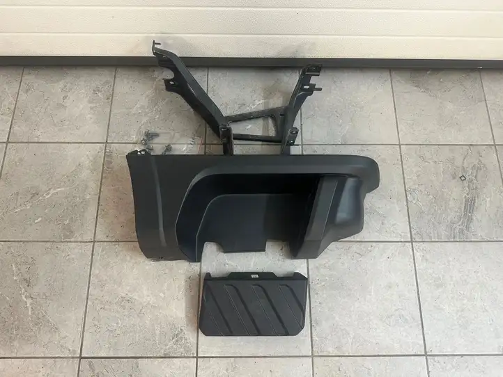 Ford Ranger (2019 - ) N1WB-E20041-BA Кронштейн заднего бампера — фото 1