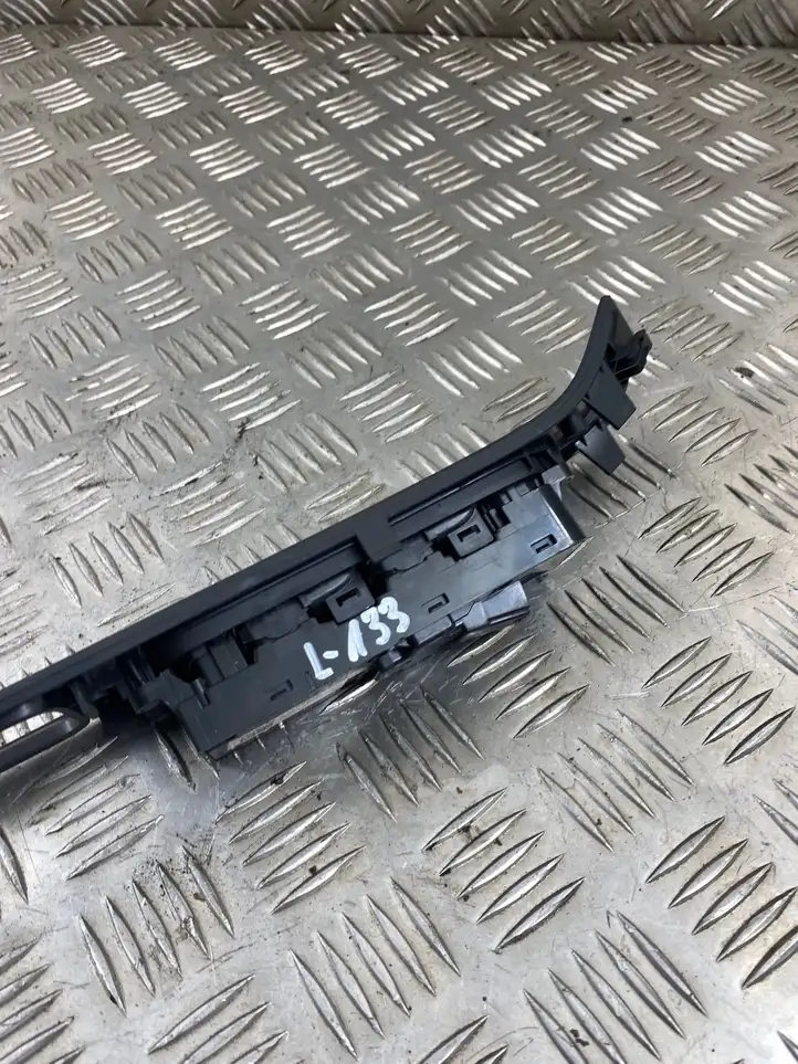 Volvo V60 (2010 - 2013) 31343102 Кнопка стеклоподъемников — фото 4
