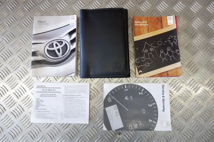 Toyota Prius (XW50) (2015 - ) PZ49XU0040EN Сервисная книжка — фото 1