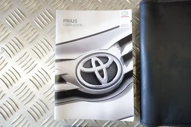 Toyota Prius (XW50) (2015 - ) PZ49XU0040EN Сервисная книжка — фото 2