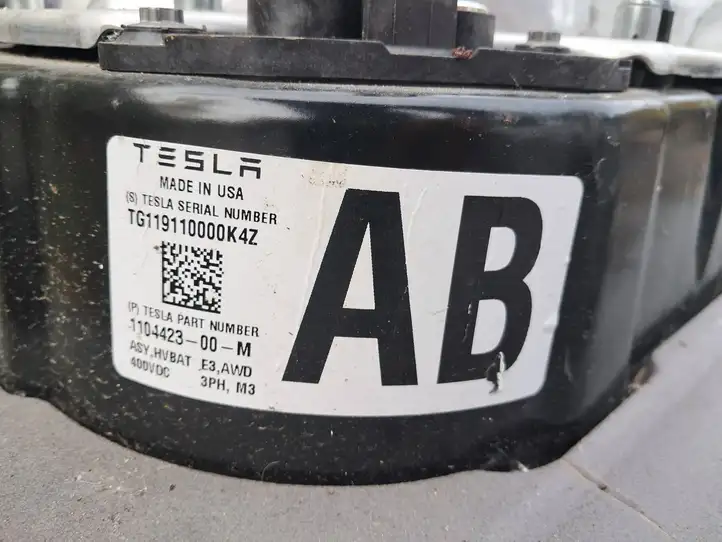 Tesla Model 3 (2017 - 2023) 110442300M Аккумулятор гибридного / электрического автомобиля — фото 3