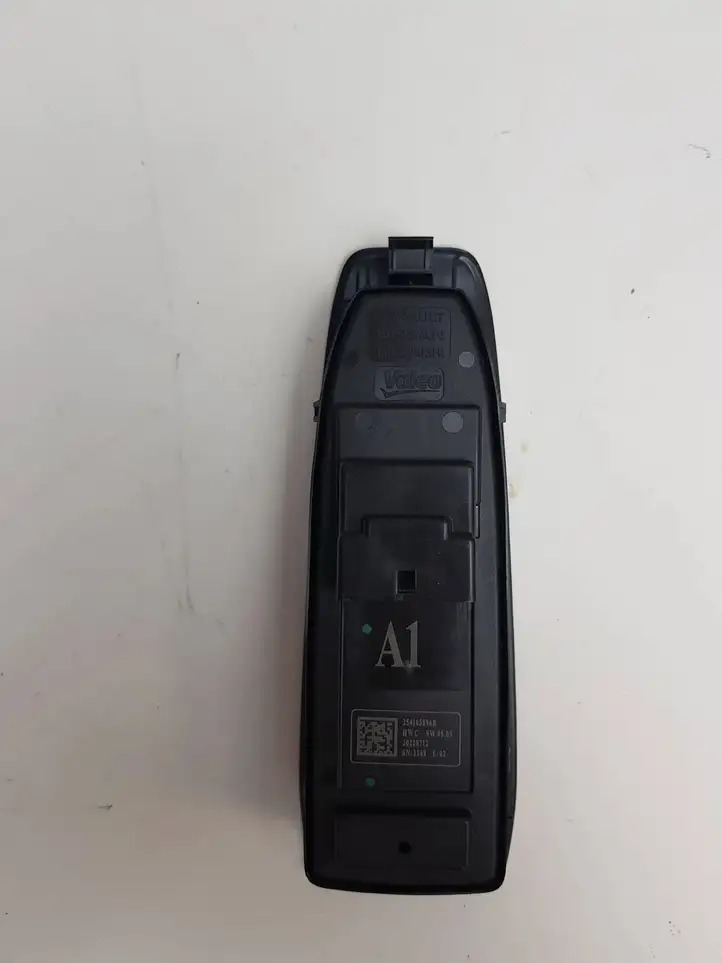 Renault Espace VI (2019 - ) 254105896R Кнопка стеклоподъемников — фото 4
