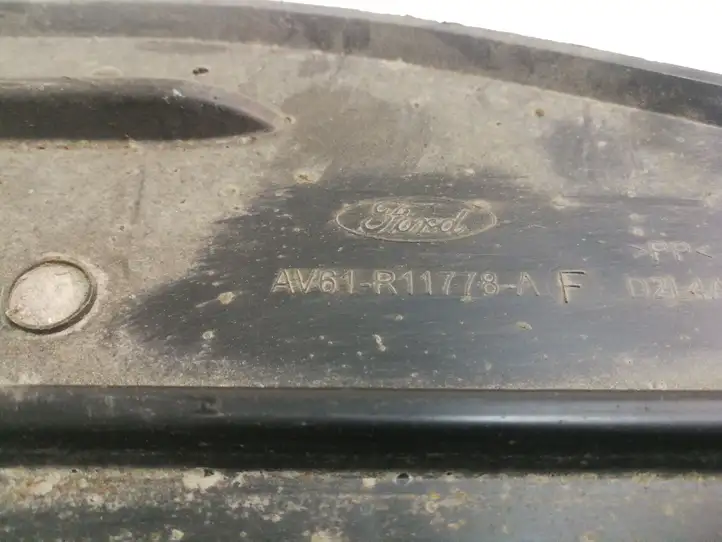 Ford Focus (2011 - 2015) AV61R11778A Защита днища задней части — фото 7