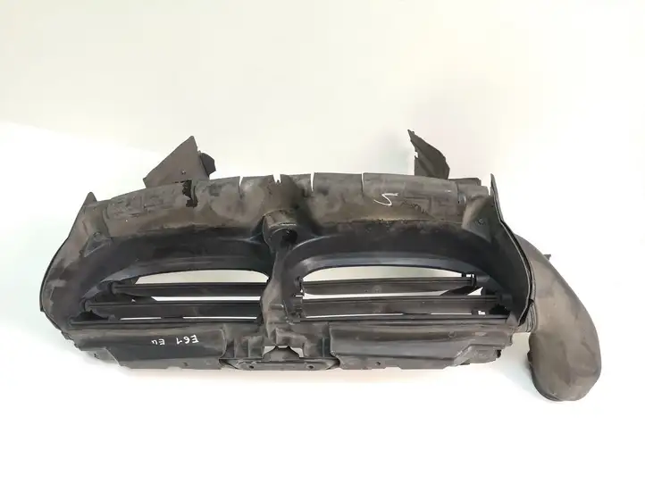 BMW 5 E60 E61 (2004 - 2010) 7033745 Дефлектор воздуха — фото 1