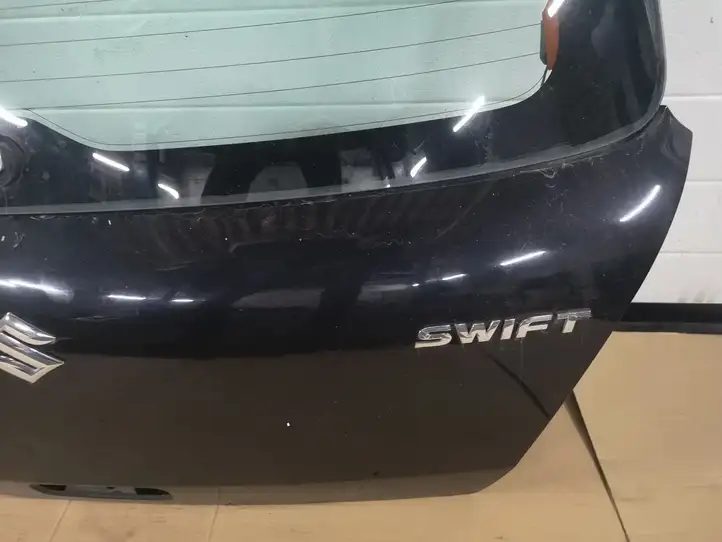 Suzuki Swift (2004 - 2010) Крышка багажника — фото 9