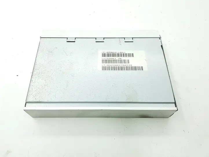 Chrysler 300 - 300C (2005 - 2011) 05064118AJ Усилитель звука — фото 1