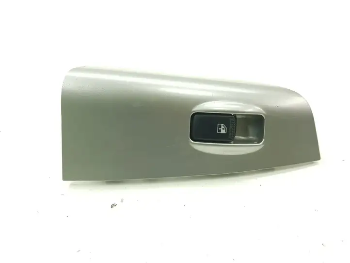 (2005 - 2010) 4835251110 Кнопка стеклоподъемников — фото 1