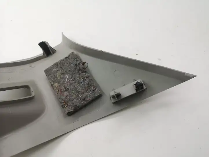 Ford Fiesta (2006 - 2008) 8A61A31011 Облицовка заднего бокового стекла — фото 6