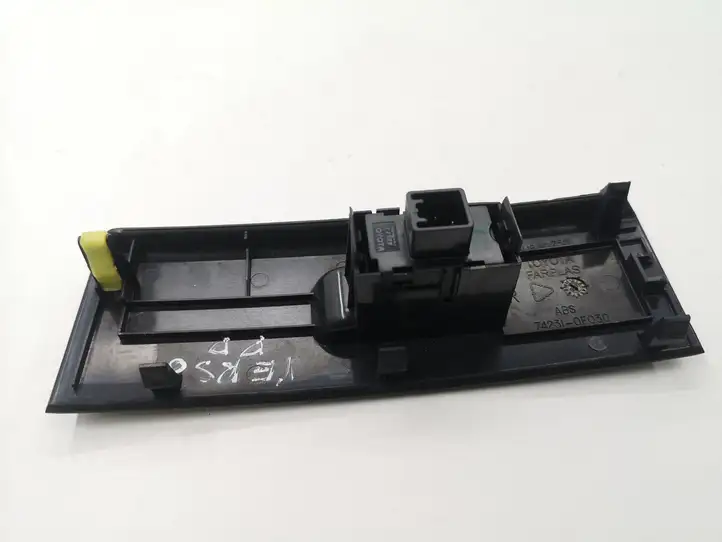 Toyota Corolla Verso AR10 (2004 - 2009) 742310F030 Блок кнопок стеклоподъемников — фото 4