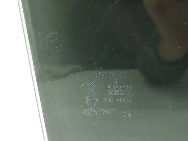 Toyota Corolla Verso AR10 (2004 - 2009) Стекло задней двери — фото 4