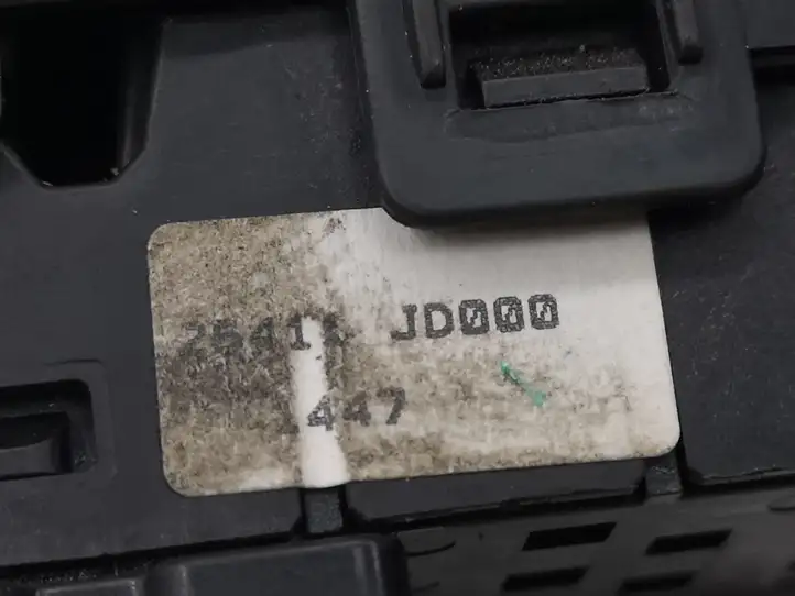 Nissan Qashqai (2006 - 2010) 25411JD000 Блок кнопок стеклоподъемников — фото 7