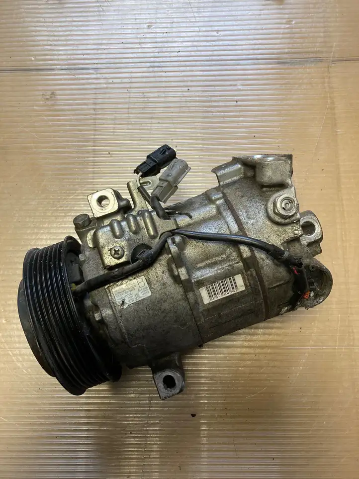 Nissan Qashqai (2013 - 2017) 926004EB0A Компрессор (насос) кондиционера воздуха — фото 1