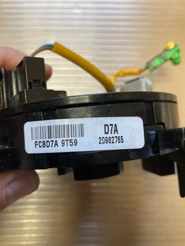 Chevrolet Captiva (2011 - 2013) 20982765 Контактное кольцо SRS — фото 2