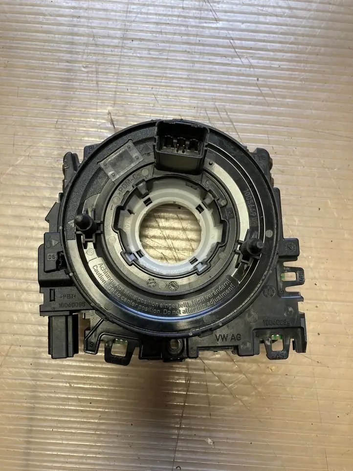 Seat Leon (5F) (2012 - 2019) 6Q0953549A Контактное кольцо SRS — фото 1