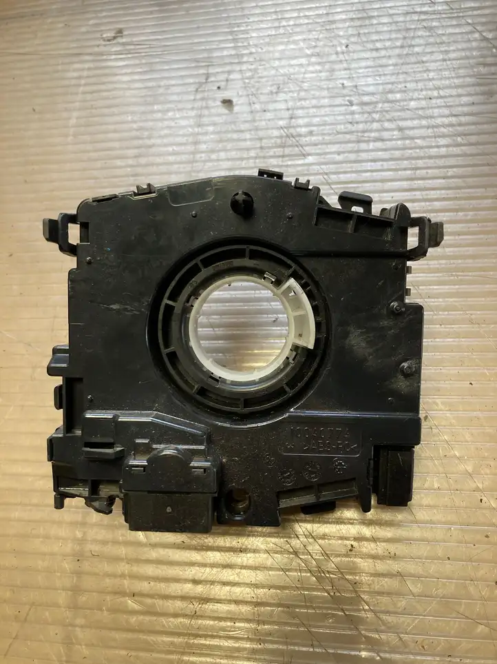 Seat Leon (5F) (2012 - 2019) 6Q0953549A Контактное кольцо SRS — фото 3