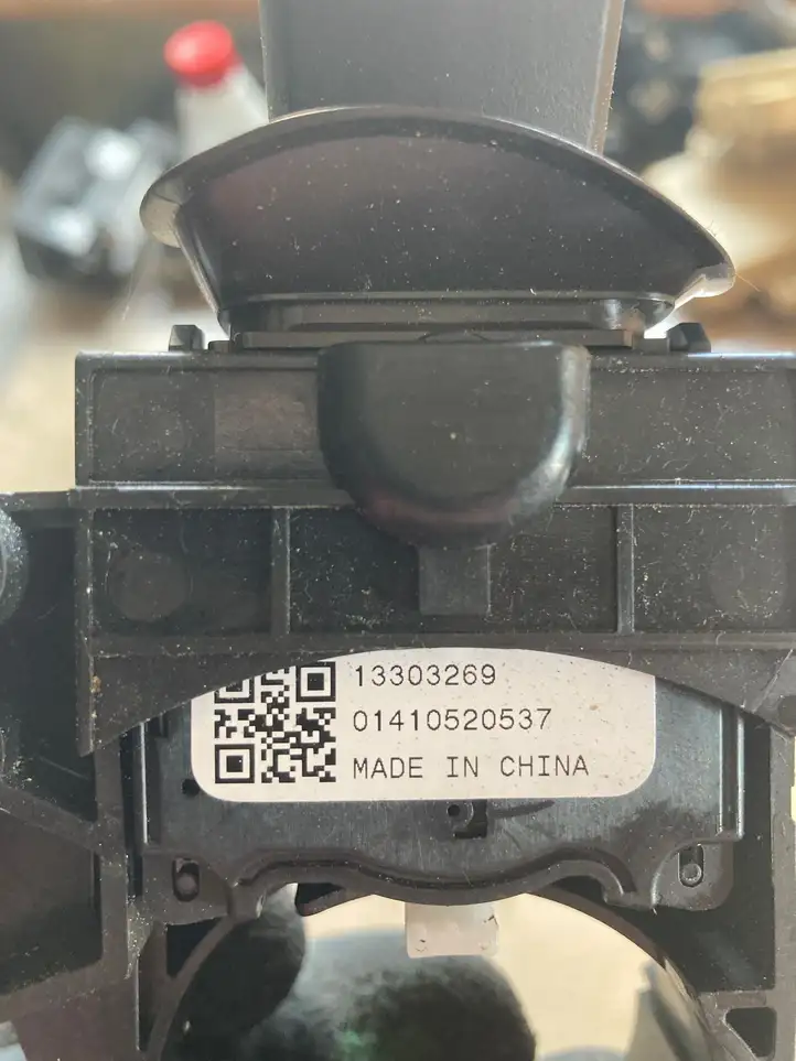 Opel Meriva B (2010 - 2014) 13305523 Другие включатели / ручки/ переключатели — фото 3