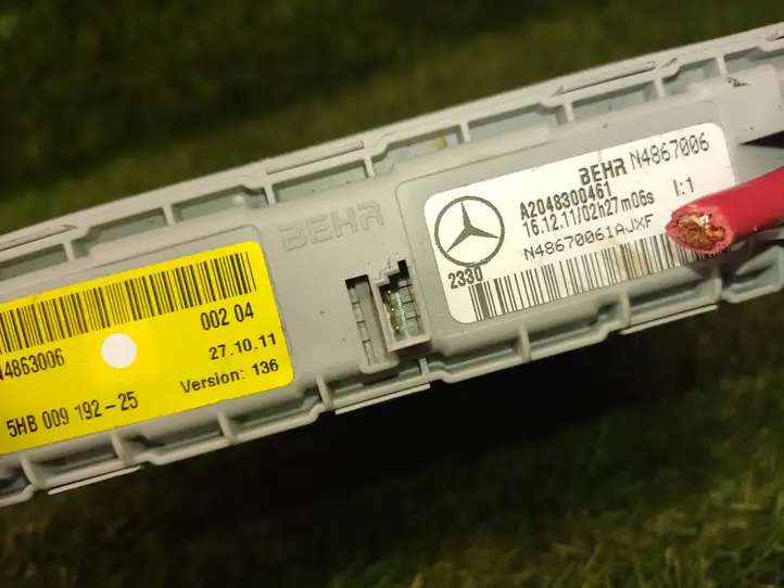 Mercedes-Benz C W204 (2007 - 2014) A2048300461 Электрический отопитель салона — фото 4