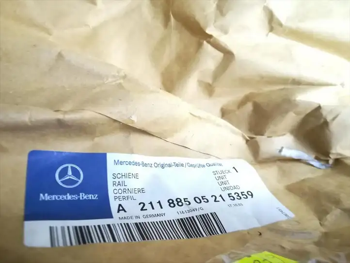 Mercedes-Benz CLS C219 (2003 - 2011) A2118850521 Молдинг переднего бампера — фото 5