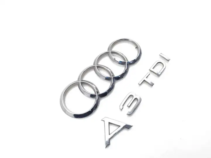Audi A3/S3 8P (2008 - 2013) Эмблема модели — фото 2