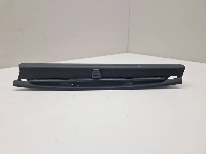BMW 5 E60 E61 (2004 - 2010) 6984642 Солнцезащитная шторка заднего бокового окна — фото 1