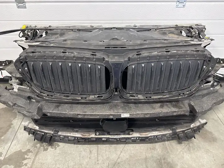 BMW 5 G30 G31 (2016 - ) 7385288 Панель радиаторов двигателя — фото 8