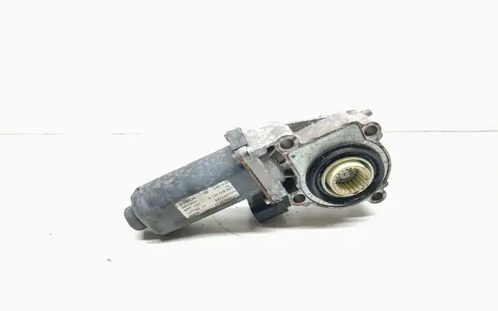 BMW X5 E70 (2006 - 2013) 7566250 Электродвигатель раздаточной коробки — фото 1