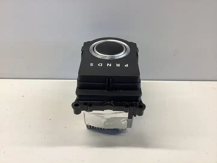 Land Rover Range Rover Evoque L538 (2015 - 2018) GJ327E453AB Включатель / ручка переключения передач — фото 5