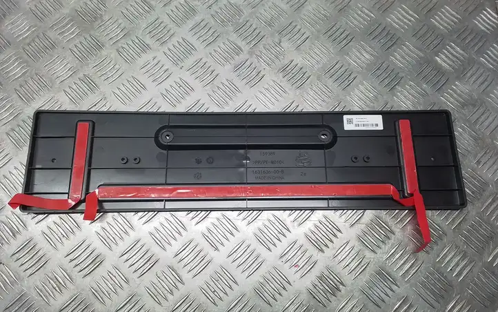 Tesla Model 3 (2017 - 2023) 163163600B Рамка номера — фото 2
