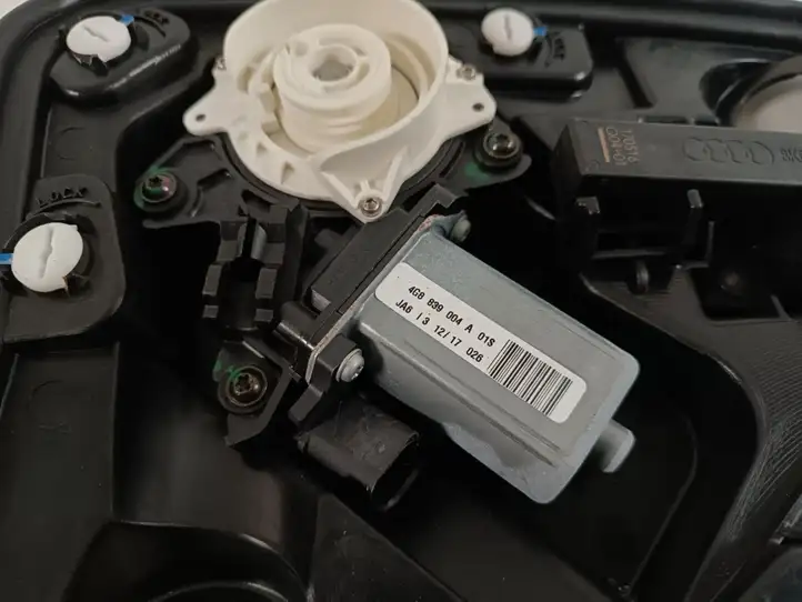 Audi A7 S7 4G (2014 - 2018) 4G8839004A Ограничитель задней двери — фото 2