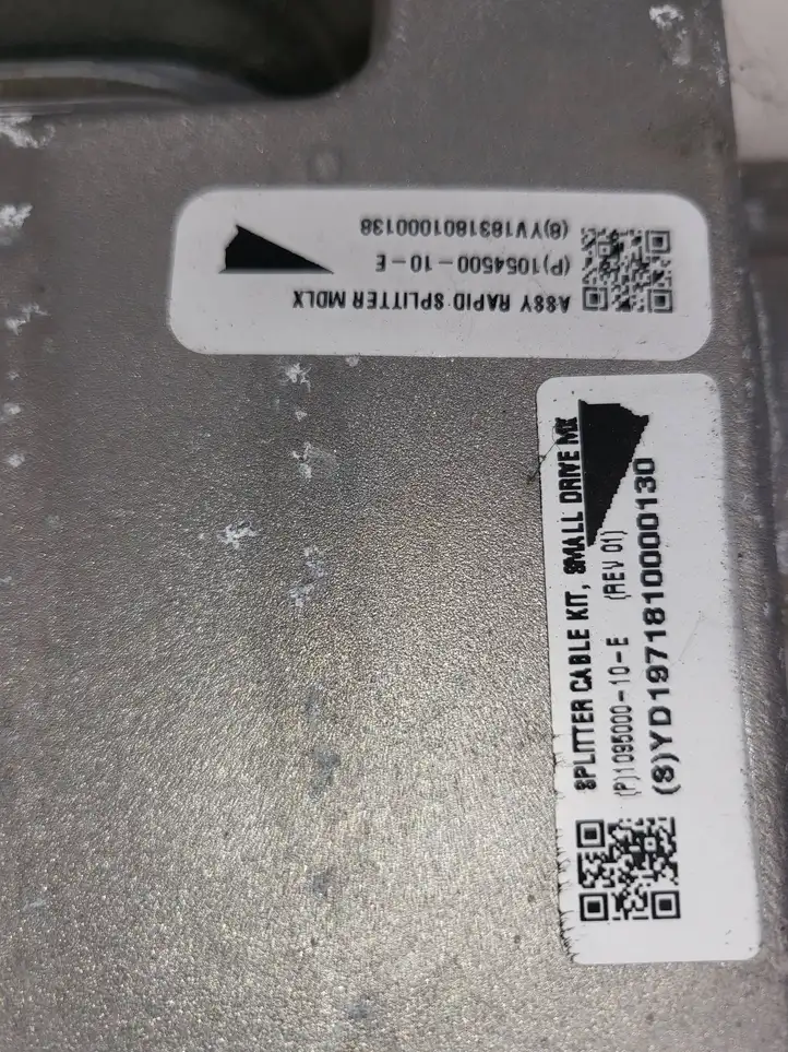 Tesla Model X (2015 - 2021) 109500010e Прочая электропроводка — фото 2