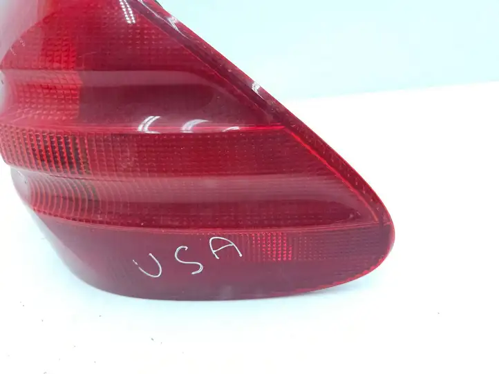 Mercedes-Benz SL R230 (2001 - 2012) A2308200264 Задний фонарь в кузове — фото 4
