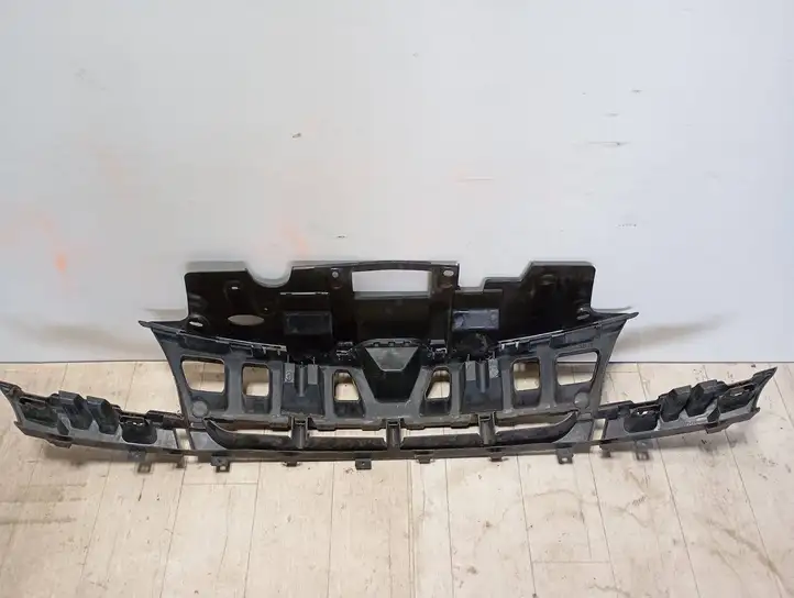 Renault Megane III (2009 - 2016) 0001029627 Кронштейн переднего бампера — фото 3
