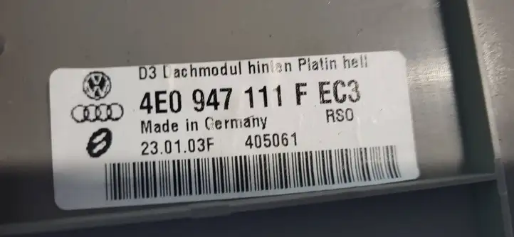 Audi A8 S8 D3 4E (2005 - 2007) 4E0947111F Задняя подсветка — фото 4