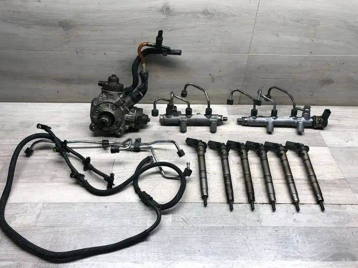 Audi A6 C7 (2011 - 2014) 0445010642 Комплект системы впрыска — фото 1